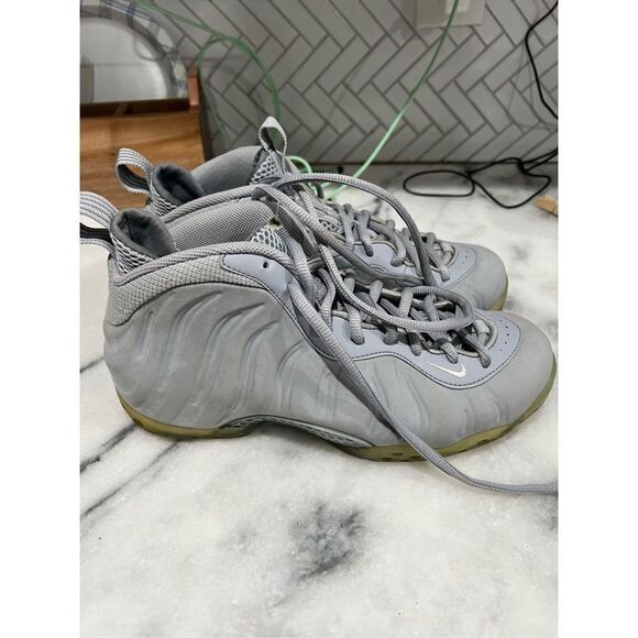 Nike Air Foamposite One Premium Wolf Grey 2015 Size 8.5 575420-007